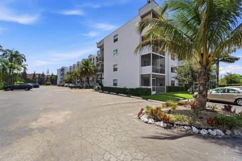 Condominio en venta en Sunrise, Florida, 2 dormitorios, 80.92 m2 № 2169326 - foto 2
