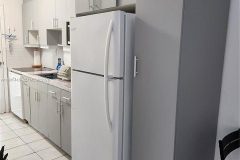 Купить кондоминиум в Майами-Бич, Флорида 34.84м2, № 2063765 - фото 3