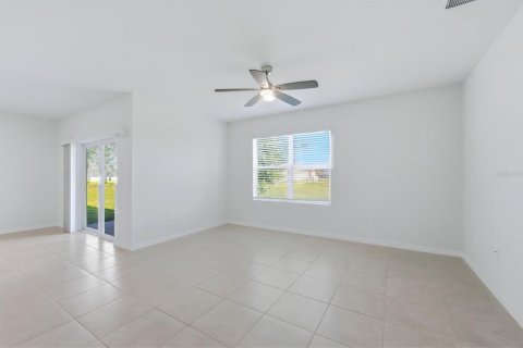 Villa ou maison à vendre à Punta Gorda, Floride: 4 chambres, 169.83 m2 № 2205239 - photo 5