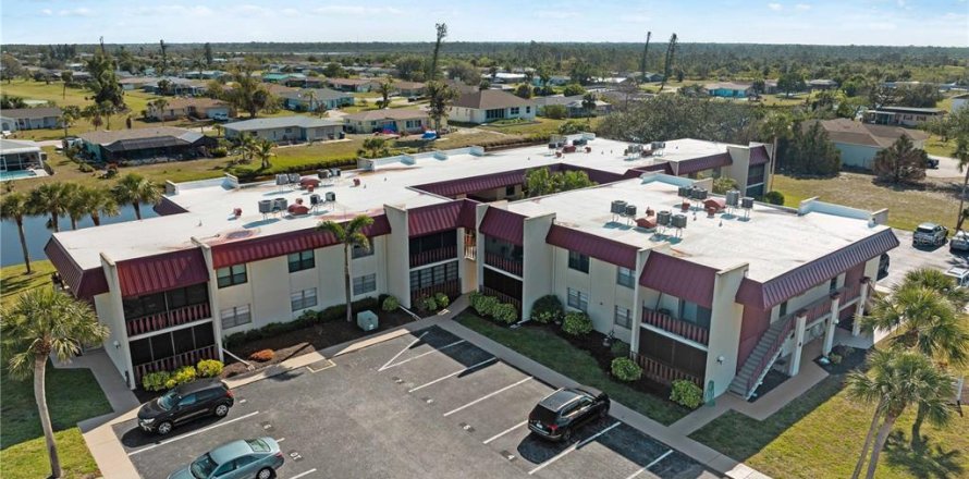 Condo in Rotonda, Florida, 1 bedroom  № 1578712