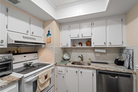 Condo in Rotonda, Florida, 1 bedroom  № 1578712 - photo 13