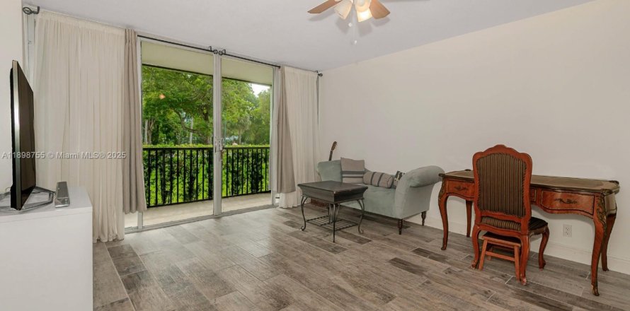 Condominio en Aventura, Florida, 1 dormitorio № 1950585