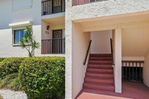 Condo in Bradenton, Florida, 3 bedrooms  № 1914995 - photo 27