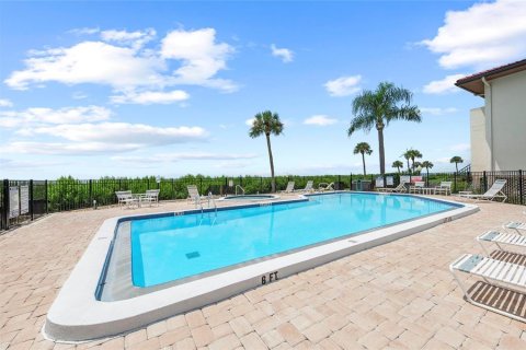Condo in Bradenton, Florida, 3 bedrooms  № 1914995 - photo 22
