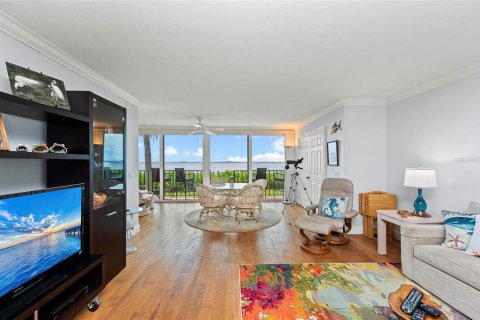 Condo in Bradenton, Florida, 3 bedrooms  № 1914995 - photo 8