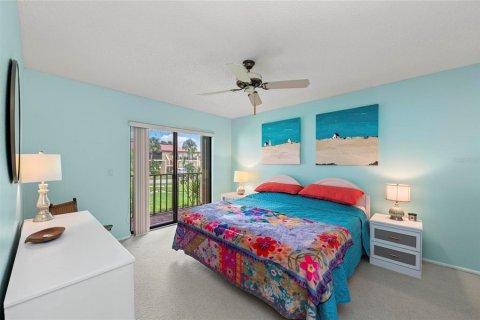 Condo in Bradenton, Florida, 3 bedrooms  № 1914995 - photo 19
