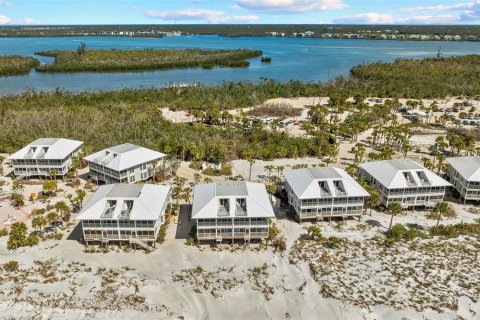 Copropriété à vendre à Placida, Floride: 3 chambres, 145.67 m2 № 1724083 - photo 6