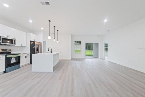 House in Ocala, Florida 4 bedrooms, 162.67 sq.m. № 1907055 - photo 6