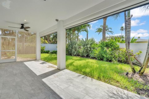 House in Clearwater, Florida 3 bedrooms, 176.33 sq.m. № 1842165 - photo 26
