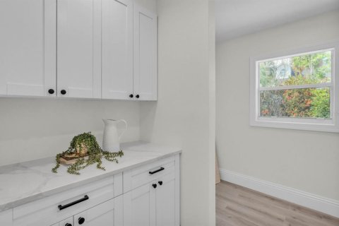 House in Clearwater, Florida 3 bedrooms, 176.33 sq.m. № 1842165 - photo 24