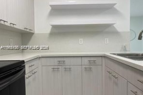 Снять в аренду кондоминиум в Хайалиа, Флорида 1 спальня, 70.88м2, № 2050863 - фото 5