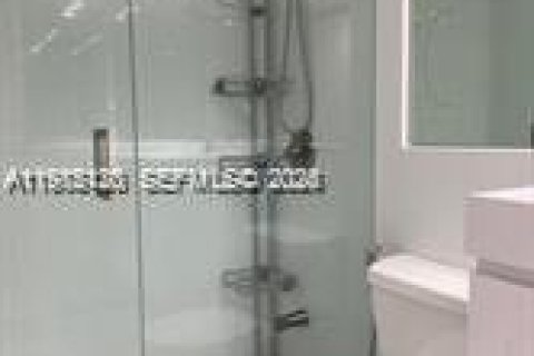 Снять в аренду кондоминиум в Хайалиа, Флорида 1 спальня, 70.88м2, № 2050863 - фото 7