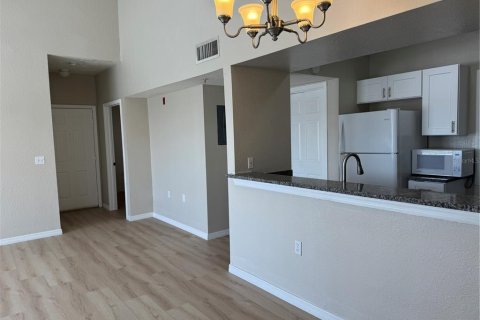 Condo in Orlando, Florida, 2 bedrooms  № 1819318 - photo 2
