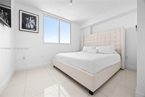 Снять в аренду кондоминиум в Майами, Флорида 2 спальни, № 2066373 - фото 16