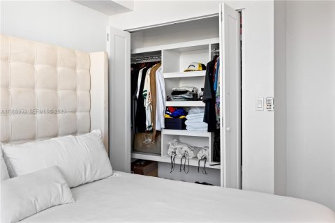 Снять в аренду кондоминиум в Майами, Флорида 2 спальни, № 2066373 - фото 21