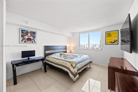 Снять в аренду кондоминиум в Майами, Флорида 2 спальни, № 2066373 - фото 26