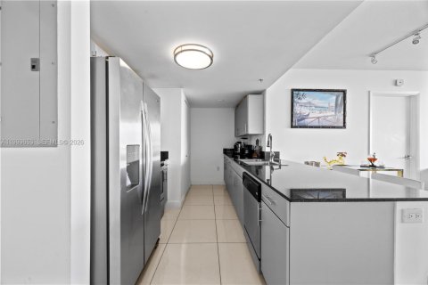 Снять в аренду кондоминиум в Майами, Флорида 2 спальни, № 2066373 - фото 10