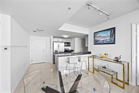 Снять в аренду кондоминиум в Майами, Флорида 2 спальни, № 2066373 - фото 13