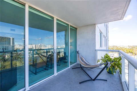 Снять в аренду кондоминиум в Майами, Флорида 2 спальни, № 2066373 - фото 25
