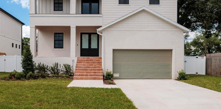 Villa ou maison à Tampa, Floride 4 chambres, 300.07 m2 № 2294807