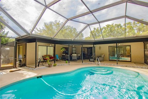 House in Palm Harbor, Florida 3 bedrooms, 166.2 sq.m. № 1793939 - photo 14