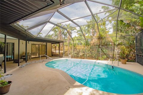 House in Palm Harbor, Florida 3 bedrooms, 166.2 sq.m. № 1793939 - photo 15