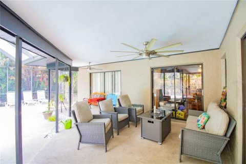House in Palm Harbor, Florida 3 bedrooms, 166.2 sq.m. № 1793939 - photo 16