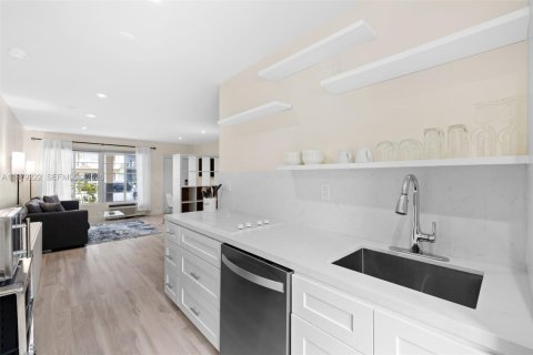 Снять в аренду кондоминиум в Майами-Бич, Флорида 41.9м2, № 2046026 - фото 11