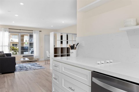 Снять в аренду кондоминиум в Майами-Бич, Флорида 41.9м2, № 2046026 - фото 12