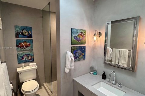 Снять в аренду кондоминиум в Ки-Бискейн, Флорида 3 спальни, 200.67м2, № 2048239 - фото 27