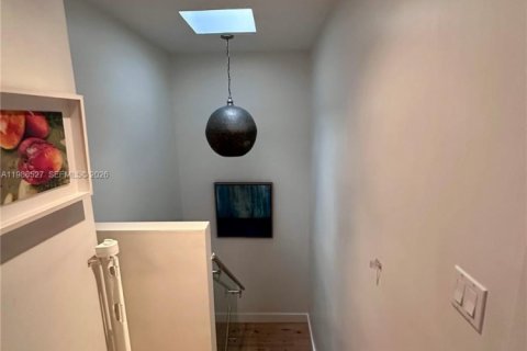 Снять в аренду кондоминиум в Ки-Бискейн, Флорида 3 спальни, 200.67м2, № 2048239 - фото 23