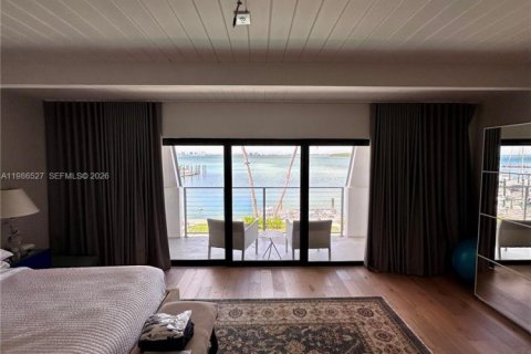 Снять в аренду кондоминиум в Ки-Бискейн, Флорида 3 спальни, 200.67м2, № 2048239 - фото 15