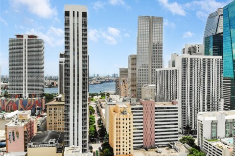 Condo in Miami, Florida, 2 bedrooms № 2081290 - photo 21