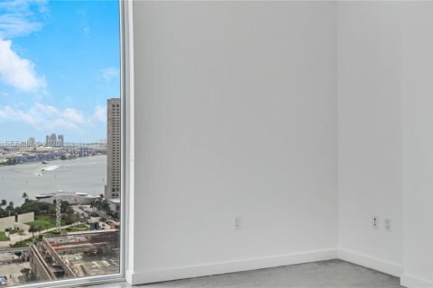 Condo in Miami, Florida, 2 bedrooms № 2081290 - photo 15