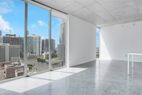 Condo in Miami, Florida, 2 bedrooms № 2081290 - photo 3