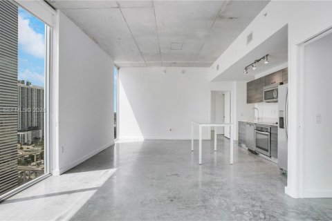 Condo in Miami, Florida, 2 bedrooms № 2081290 - photo 10