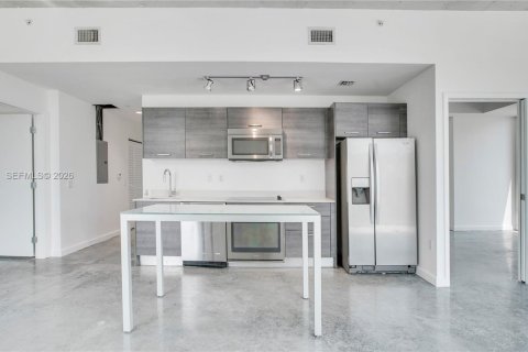 Condo in Miami, Florida, 2 bedrooms № 2081290 - photo 8