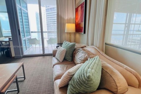 Condominio en alquiler en Miami, Florida, 1 dormitorio, 77.02 m2 № 1989151 - foto 11