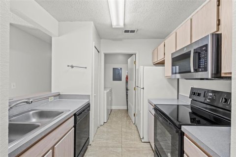 Copropriété à vendre à Gainesville, Floride: 2 chambres, 88.26 m2 № 1909242 - photo 11