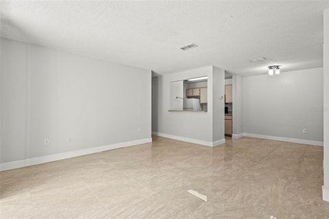 Copropriété à vendre à Gainesville, Floride: 2 chambres, 88.26 m2 № 1909242 - photo 6
