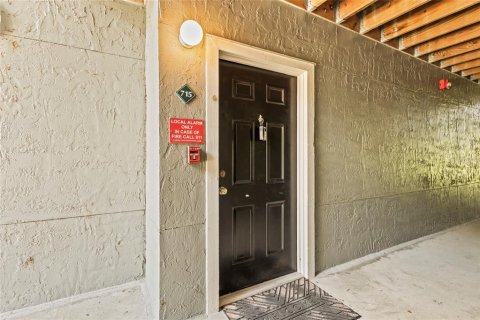 Copropriété à vendre à Gainesville, Floride: 2 chambres, 88.26 m2 № 1909242 - photo 2