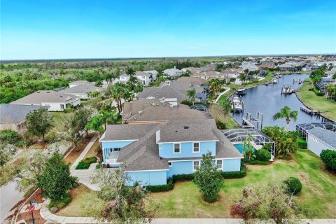 House in Apollo Beach, Florida 5 bedrooms, 273.5 sq.m. № 1871051 - photo 15