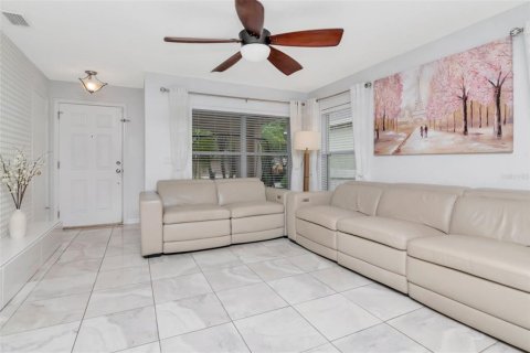Villa ou maison à vendre à Riverview, Floride: 3 chambres, 121.79 m2 № 1904113 - photo 6
