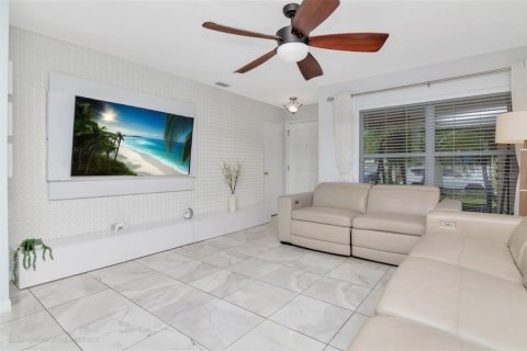 Villa ou maison à vendre à Riverview, Floride: 3 chambres, 121.79 m2 № 1904113 - photo 5