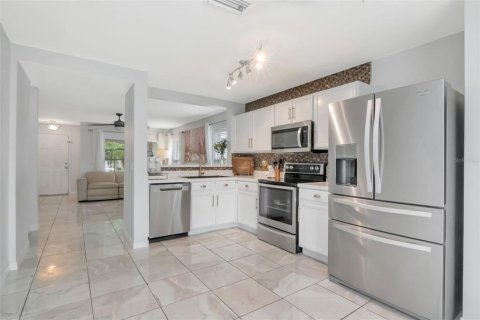 Villa ou maison à vendre à Riverview, Floride: 3 chambres, 121.79 m2 № 1904113 - photo 11