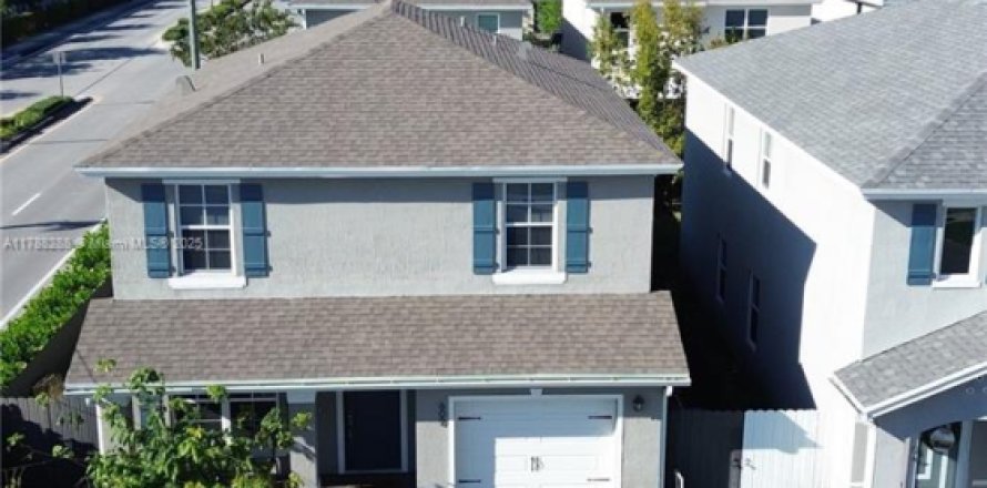 Villa ou maison à Florida City, Floride 4 chambres, 197.51 m2 № 1731541