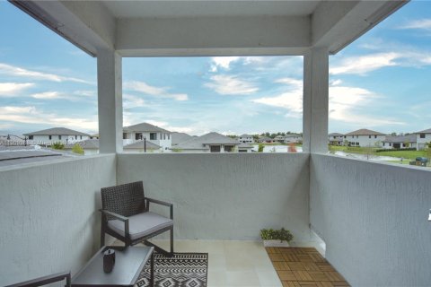 Снять в аренду виллу или дом в Мирамар, Флорида 5 спален, 366.5м2, № 1965146 - фото 21