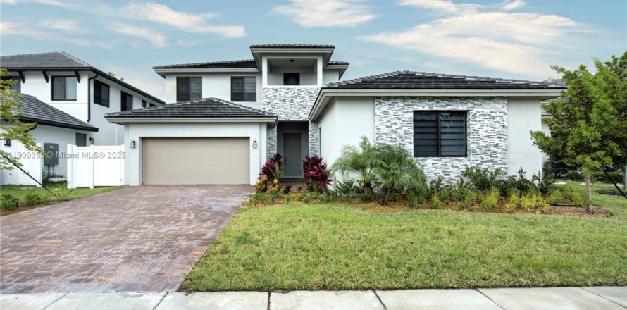 Дом в Мирамар, Флорида 5 спален, 366.5м2 № 1965146