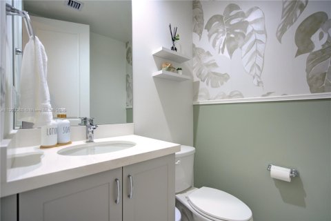 Снять в аренду виллу или дом в Мирамар, Флорида 5 спален, 366.5м2, № 1965146 - фото 8