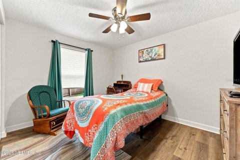 House in Green Cove Springs, Florida 3 bedrooms, 110.37 sq.m. № 2312674 - photo 19